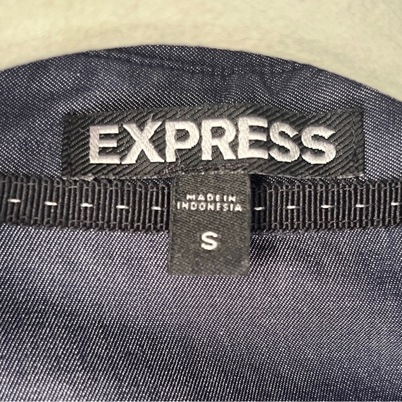 Express Denim Button-Up Shirt | Size S | Adjustable Sleeves | Perfect Condition - Picture 4 of 11